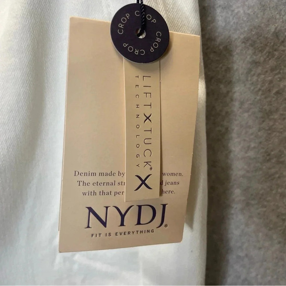 NYDJ Chloe Capri Optic White Jeans in Plus Size - Picture 6 of 11